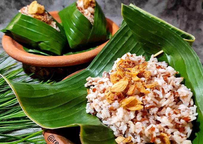 Resep Nasi Uduk Beras Merah Putih (Rice Cooker) Resep Nasi Uduk Beras Merah Putih (Rice Cooker)