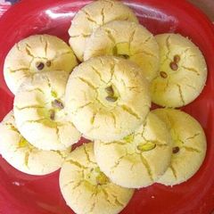 A picture of Naankhatai.