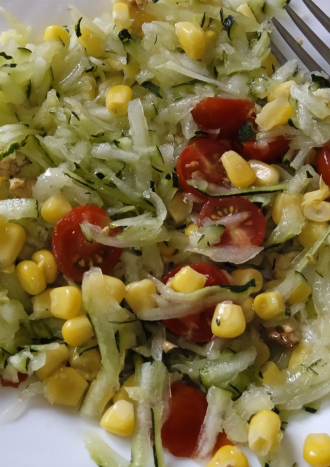Una foto de Ensalada fresca de calabacín