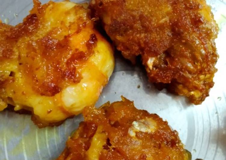 Steps to Make Favorite Crispy Prawn pakora