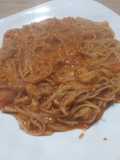 Fideos con Tomate y Merluza