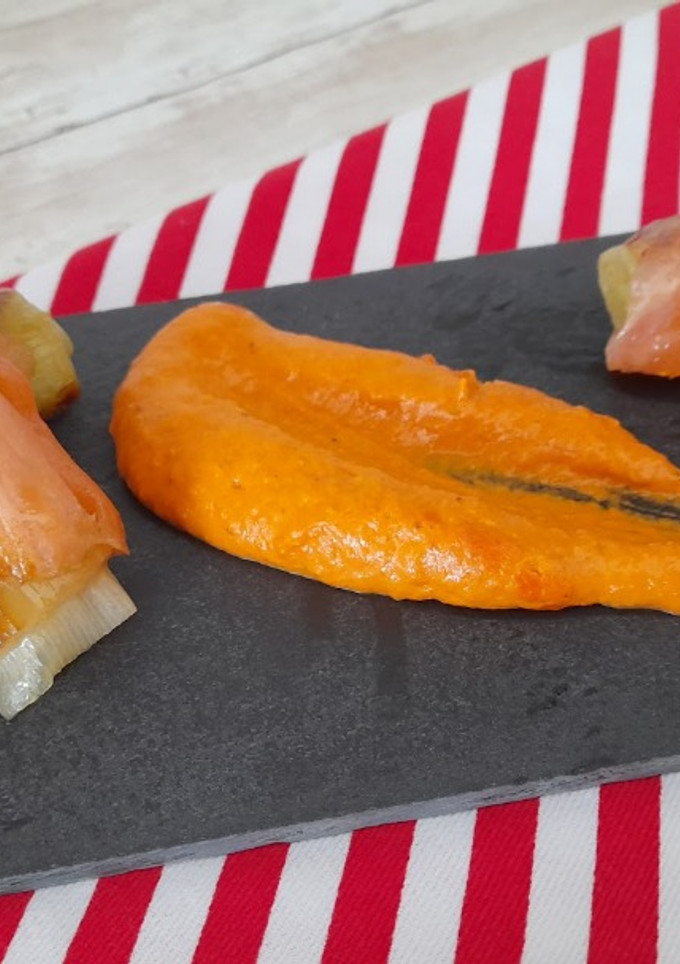 Una foto de Puerro confitado con salmón