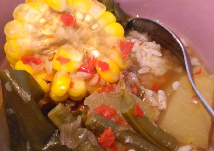 Bagaimana Menyiapkan Sayur asem ala mama yang Enak