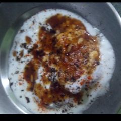 A picture of Dahi Bhalla.