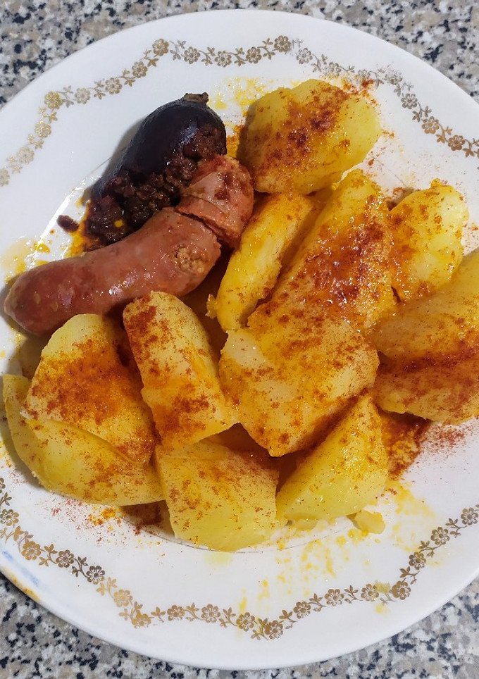 Una foto de Cachelos con chorizo