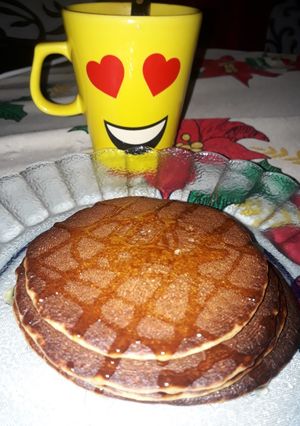 Una foto de Panqueques de avena y miel