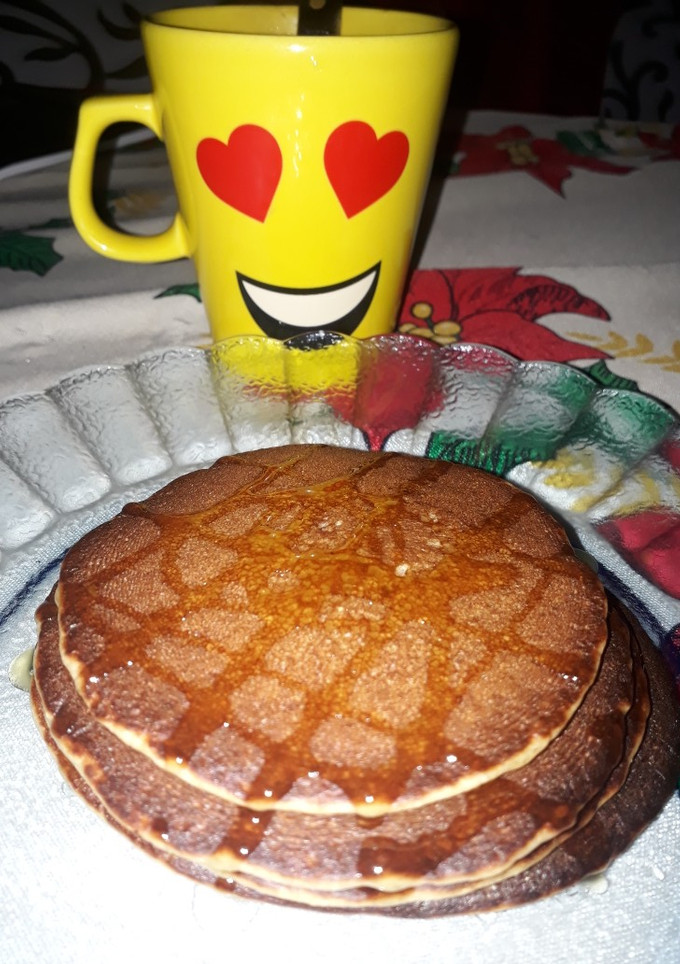 Una foto de Panqueques de avena y miel