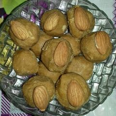A picture of Besan ke Laddoo.