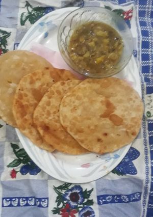 A picture of Daal ki pori.