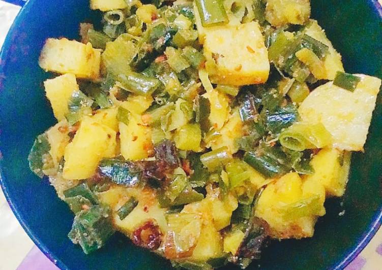 Recipe of Favorite Hare pyaz ki sabji