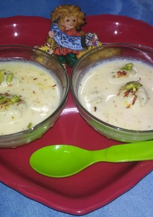 A picture of Rasmalai.