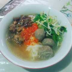Kwetiauw Yamin Baso Sapi রেসিপির প্রধান ছবি
