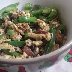 A picture of Green Pepper Onion Scrambled Eggs.