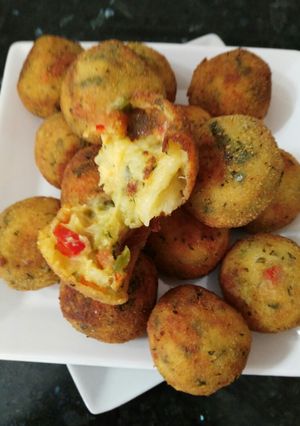 Foto principal de Bolas de queso con verduras y curry