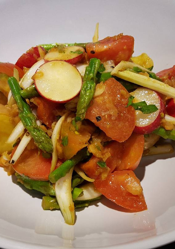 Una foto de Ensalada cena plato único