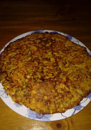 Una foto de Tortilla de arvejas y zanahoria !!!