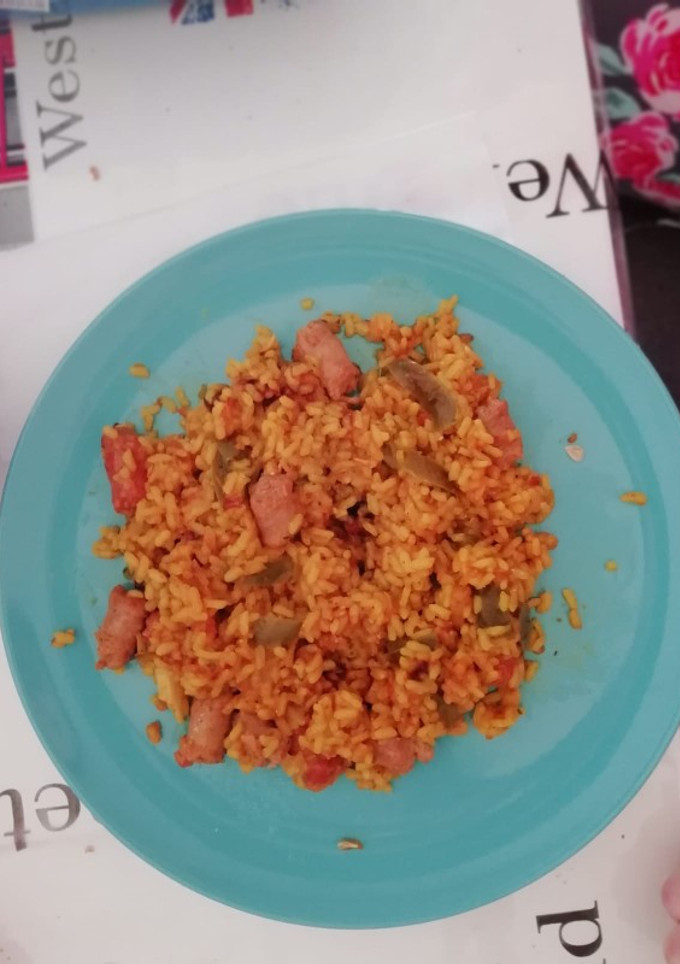 Una foto de Arroz de longaniza