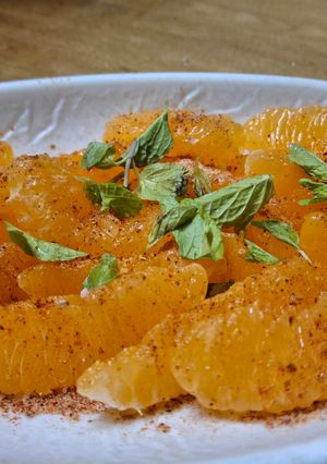A picture of Snacks time orange chat.