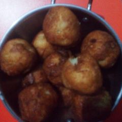 A picture of Paneer bread roll.