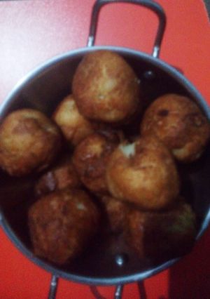 A picture of Paneer bread roll.