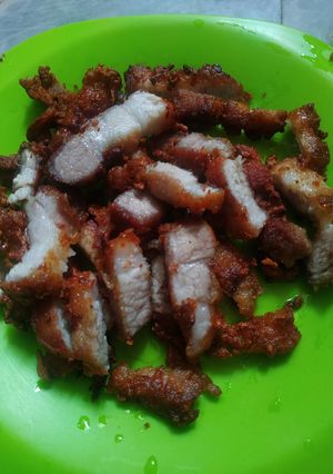 รูปของ หมูสามชั้นทอดน้ำปลา แบบง่ายๆ