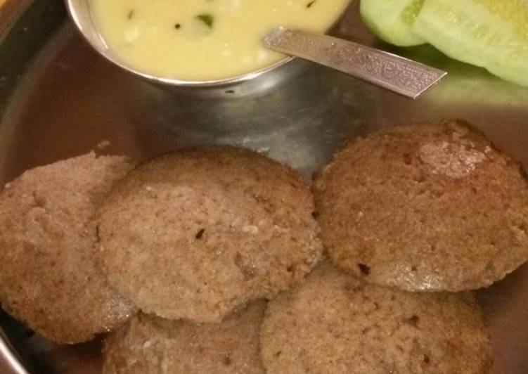 Ragi Semolina Idli