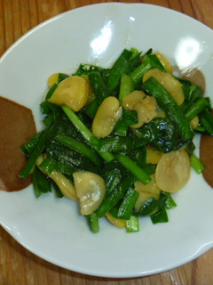 日式蠶豆韭菜 的食譜成品照片