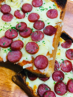 Foto resep Toast: Pepperoni Pizza