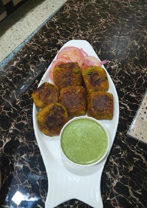 A picture of Raw banana kebab.