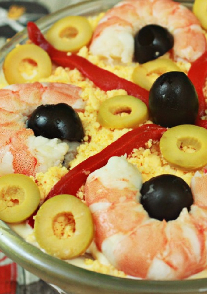 Una foto de Ensaladilla rusa de gambas