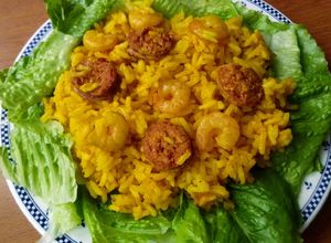 Una foto de Paella Nivel 01 (Chorizo & Shrimp)