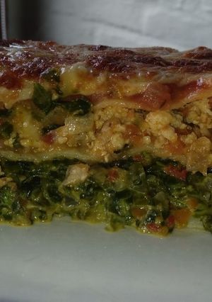 Una foto de Lasagna pollo y espinaca