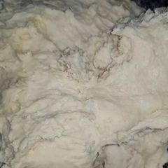 A picture of Pizza dough.