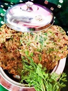 हरा पालक पराठा (hara palak paratha recipe in Hindi) रेसिपी मुख्य फोटो
