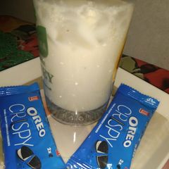 Jhat pat banana milkshake A picture of Jhat pat banana milkshake.