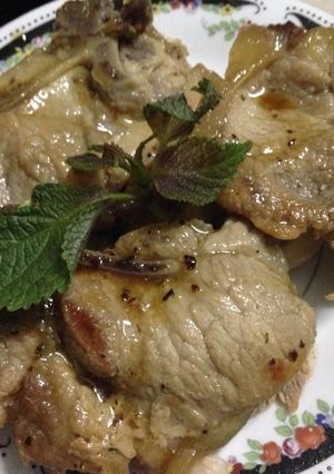 Hình của món Thịt cốt lếch chiên.