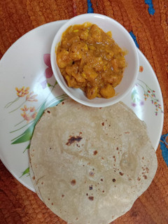બેસન ગટ્ટા નું શાક (Besan Gatta Shak Recipe In Gujarati) રેસીપી મુખ્ય ફોટો