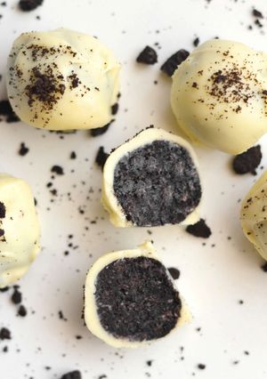 Sütés nélküli Oreo bonbon recept fotója
