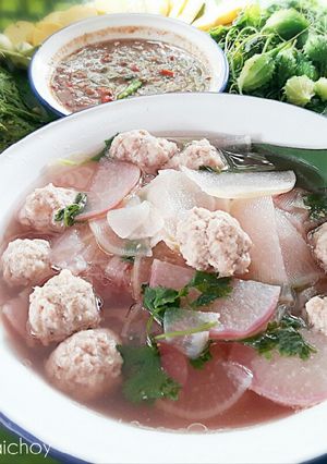 รูปของ ต้มจืดหัวไชเท้า2สีใส่หมูสับ #สำหรับเด็กๆน่าจะชอบค่ะเพิ่มสีสัน