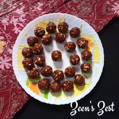 A picture of Garden cress or Halim Seeds Laddoos.