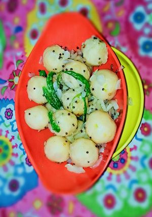 A picture of Crispy and Tangy Rice Balls.
