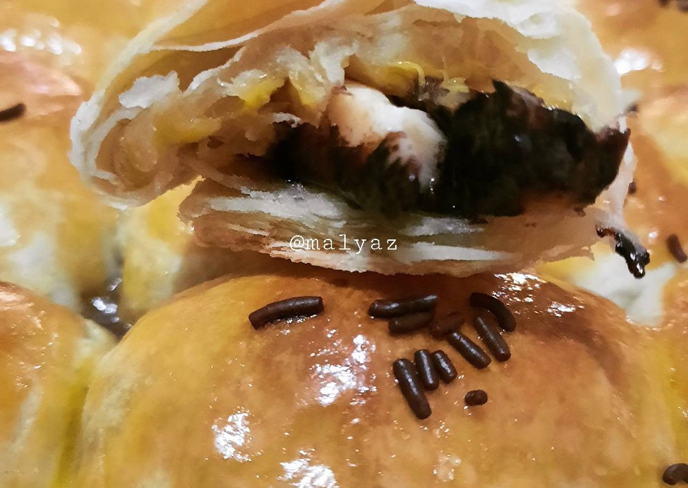 Bolen Pisang Coklat Keju