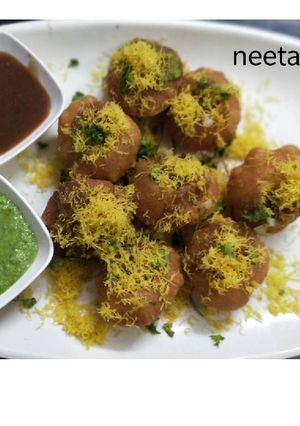 A picture of Yummy Sevpuri.