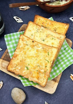 Foto resep Simple Garlic Bread