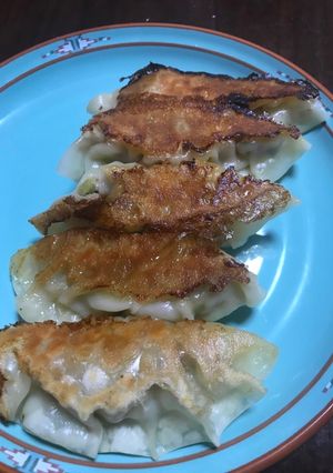 A picture of Gyoza.