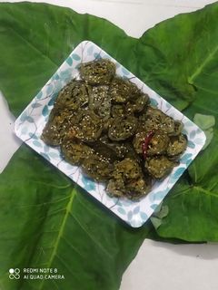 ગુજરાતી પાત્રા (Gujarati Patra Recipe In Gujarati) રેસીપી મુખ્ય ફોટો