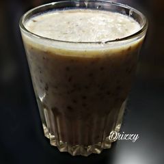 Homemade cheap protein shake A picture of Homemade cheap protein shake.