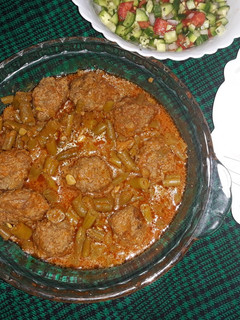 عکسی از دستور خورشت لوبیا سبز با گوشت قلقلی