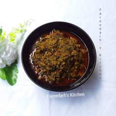 A picture of Egusi Soup with Ugu.