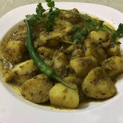 A picture of Hari Chutney Aloo.